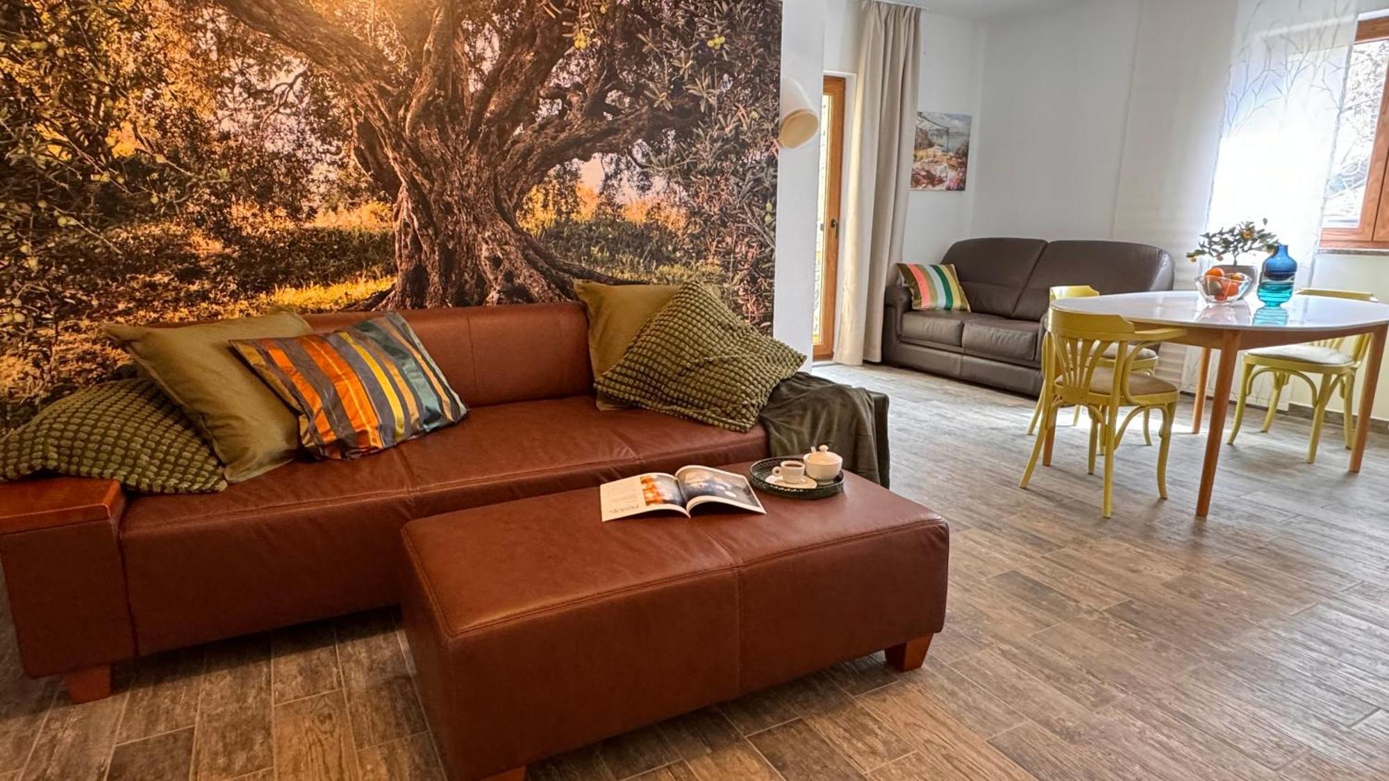 Apartment With A Terrace Forest Home Lullula Veprinac Bagian luar foto