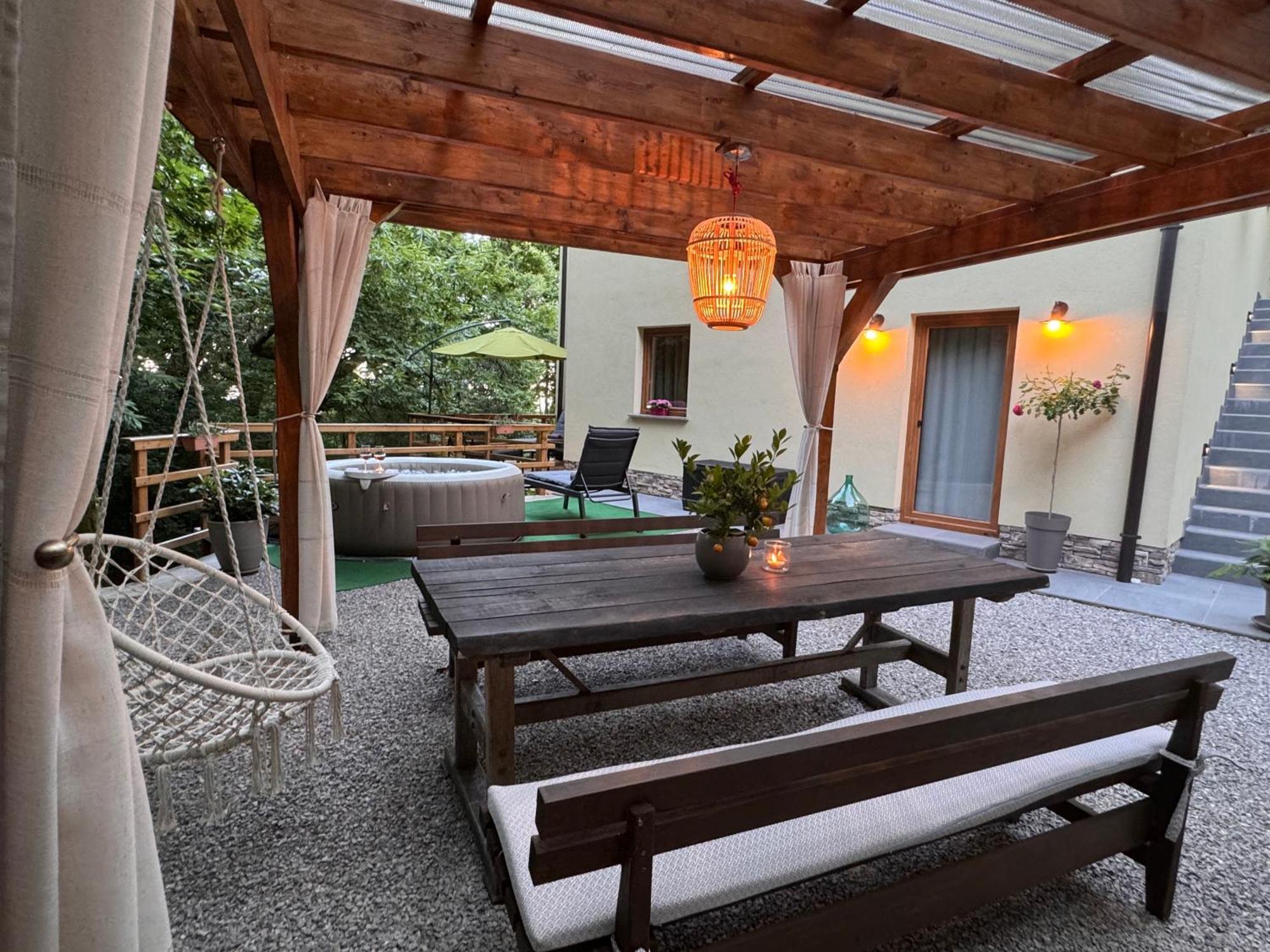 Apartment With A Terrace Forest Home Lullula Veprinac Bagian luar foto